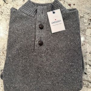 UNTUCKit NWT Button-Neck Donegal Sweater - Gray